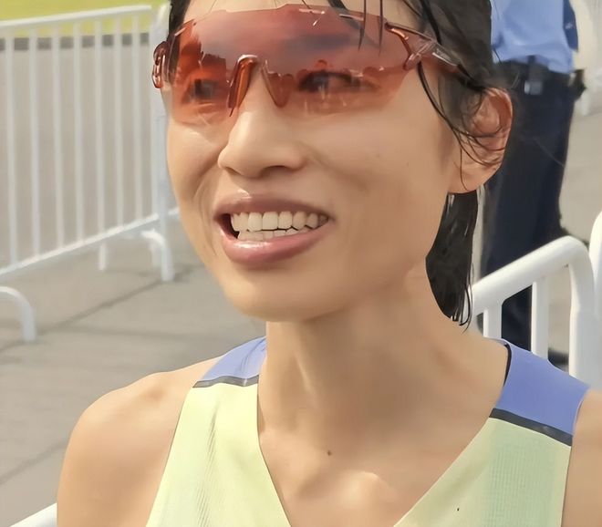 后续！女护士夺冠被网曝传几乎每个月都在参赛评论区被骂关闭